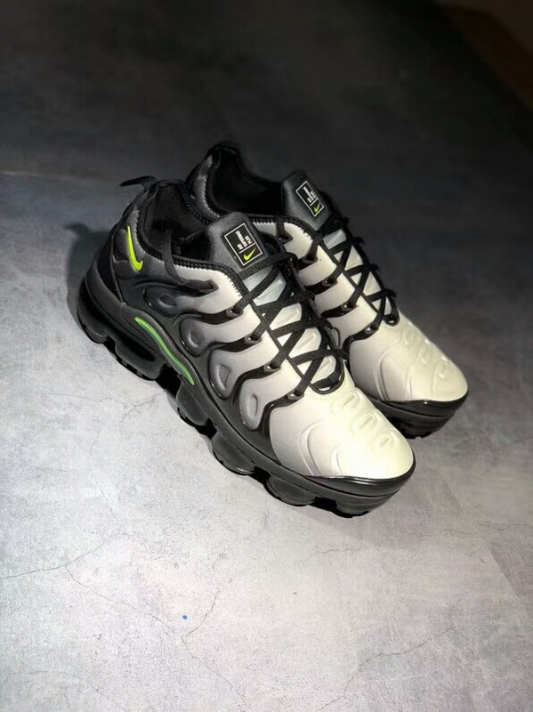 Authentic Nike Air Vapormax Plus 1